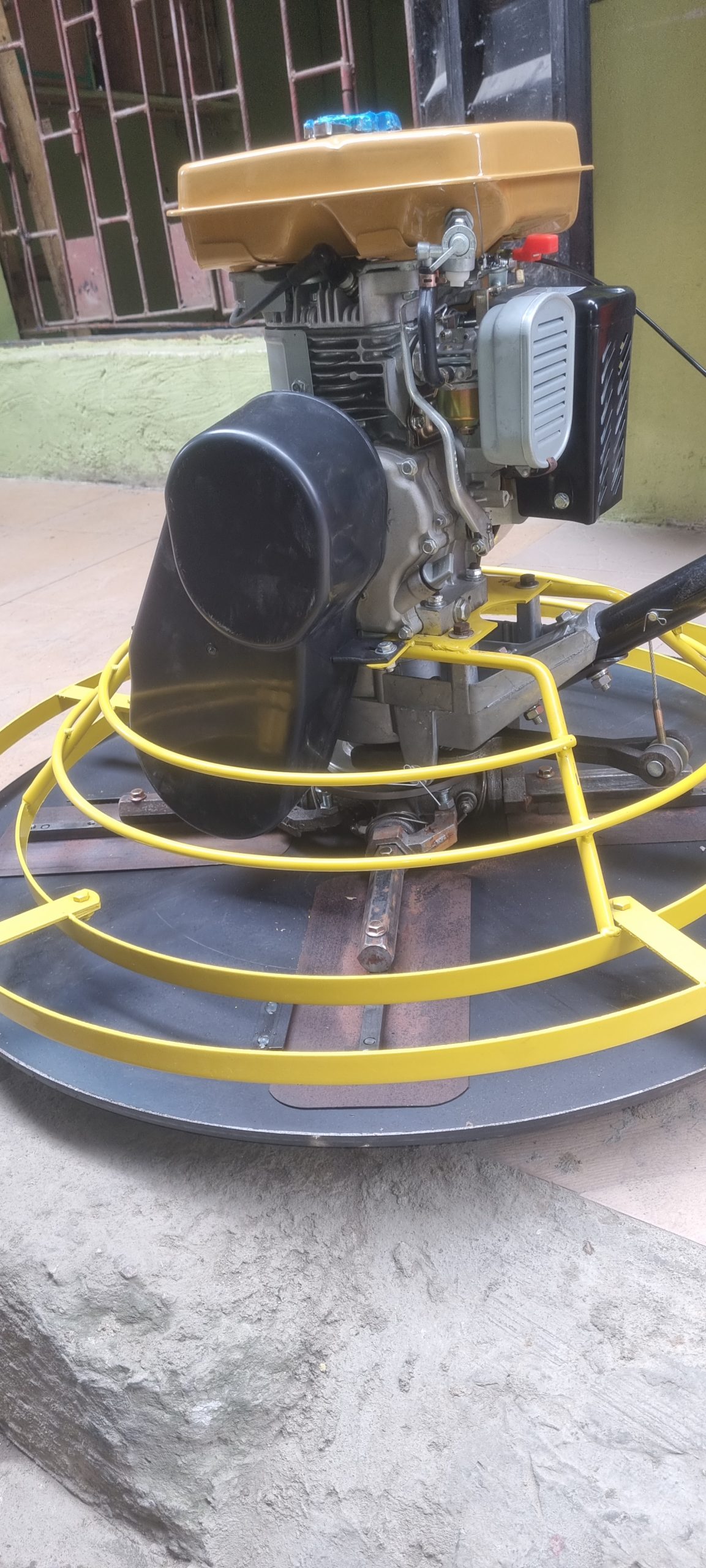 Power trowel machine