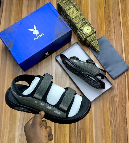 Play boy Sandals