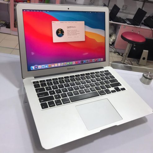 Apple Laptop