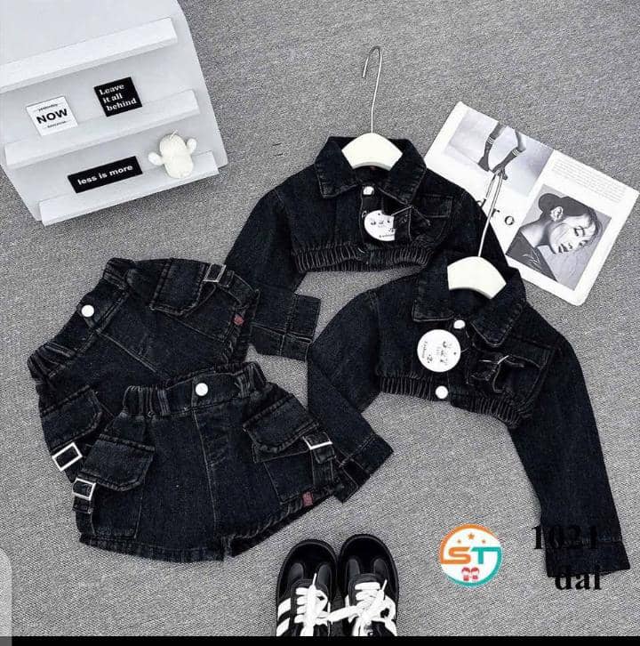 Quality stock bum short and Jean top