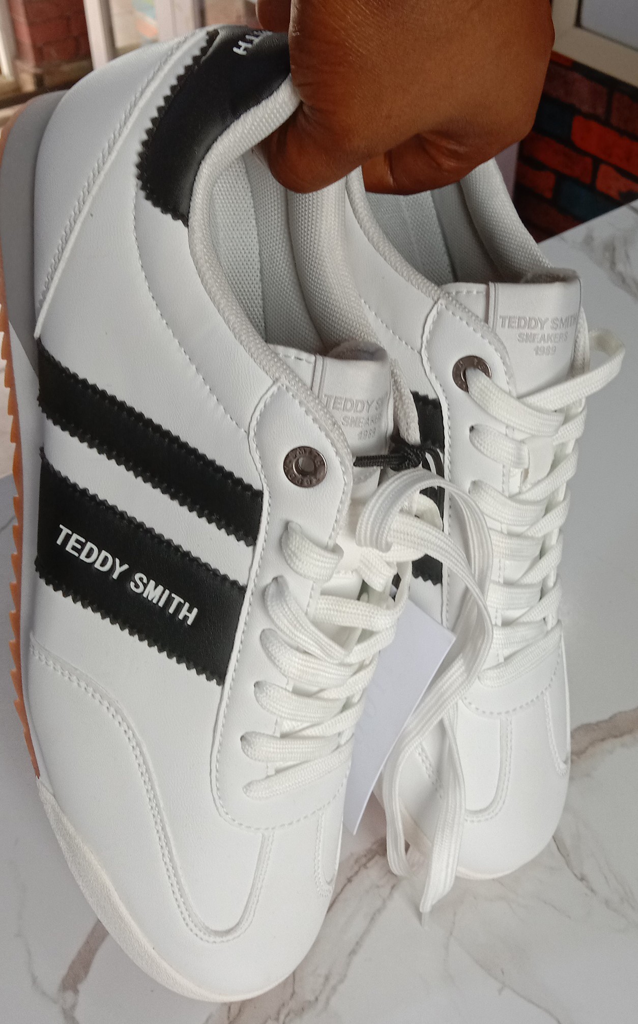 Men’s quality Sneakers shoes